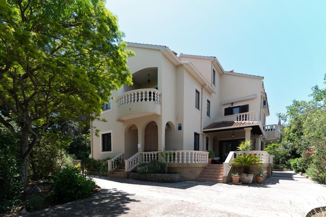 אוגייאן Apartments Rozelyn מראה חיצוני תמונה