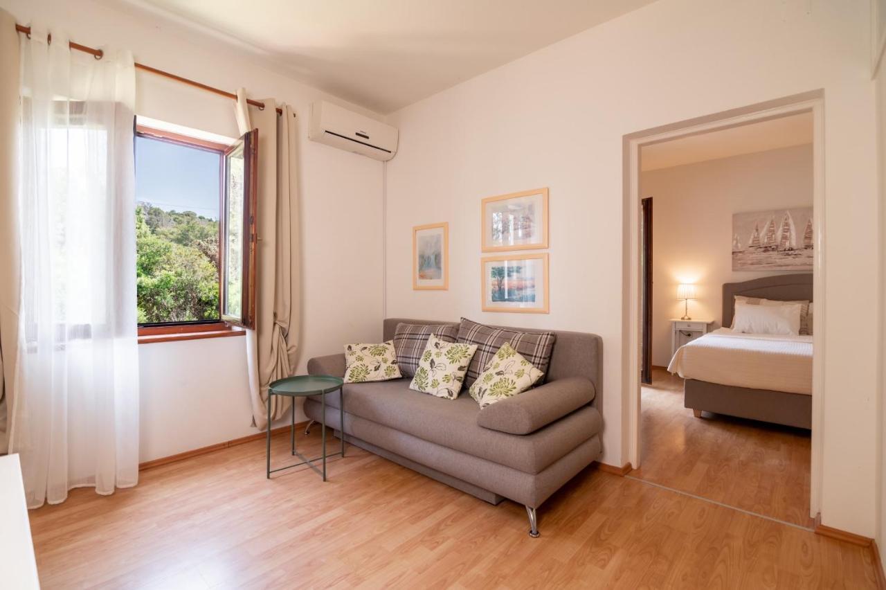 אוגייאן Apartments Rozelyn מראה חיצוני תמונה