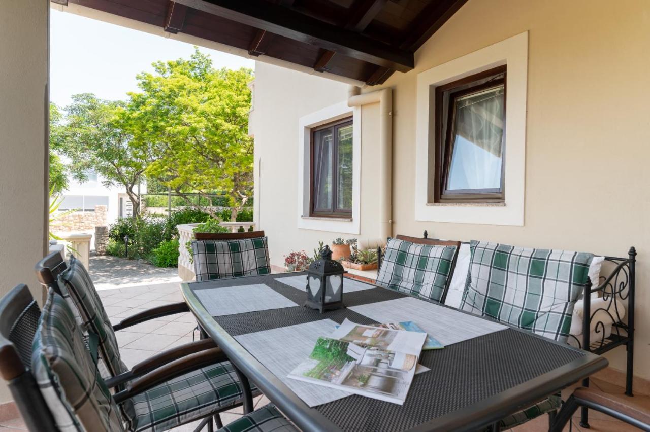 אוגייאן Apartments Rozelyn מראה חיצוני תמונה