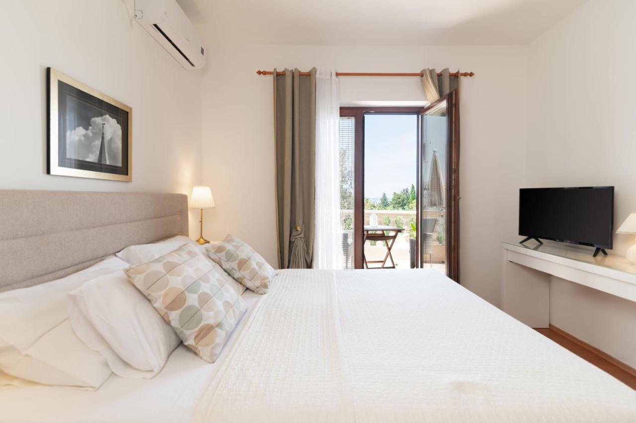 אוגייאן Apartments Rozelyn מראה חיצוני תמונה