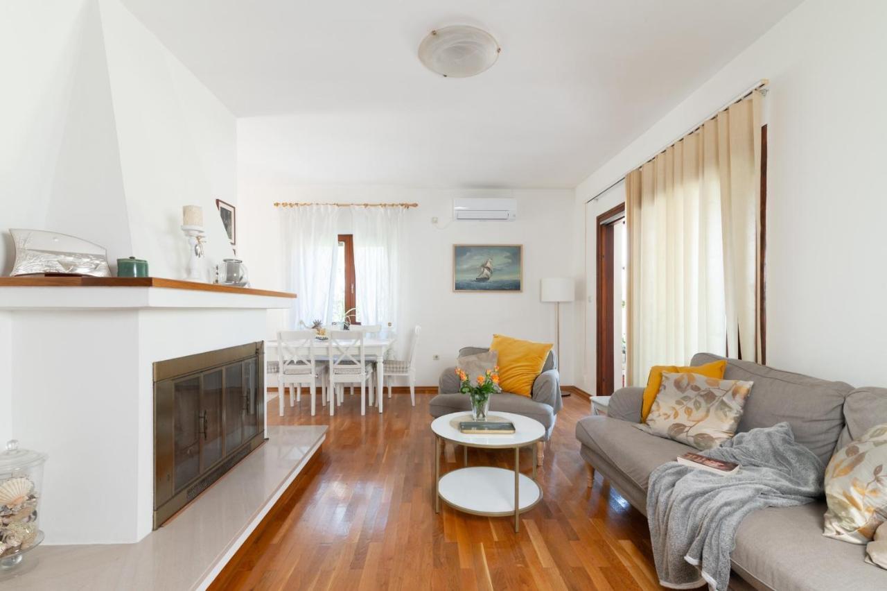 אוגייאן Apartments Rozelyn מראה חיצוני תמונה