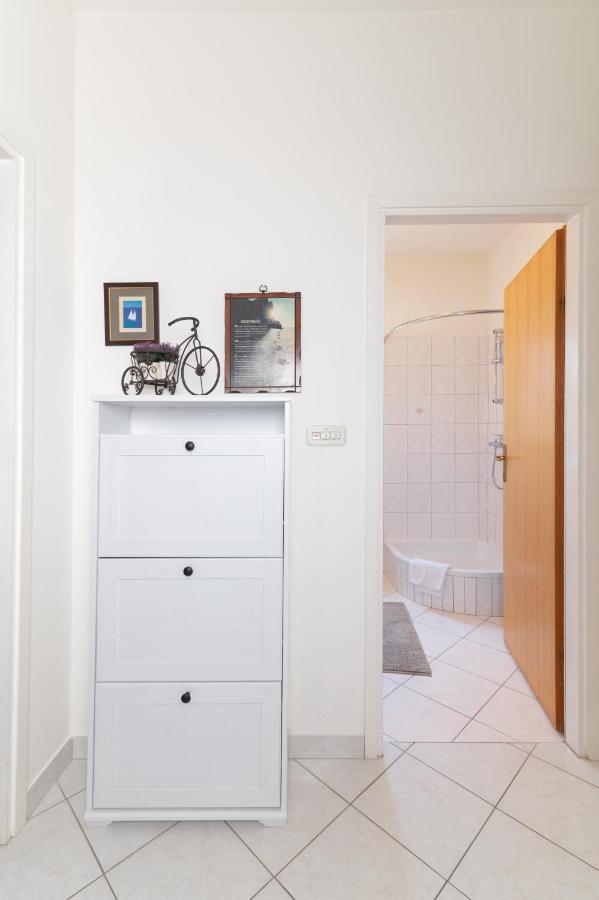 אוגייאן Apartments Rozelyn מראה חיצוני תמונה