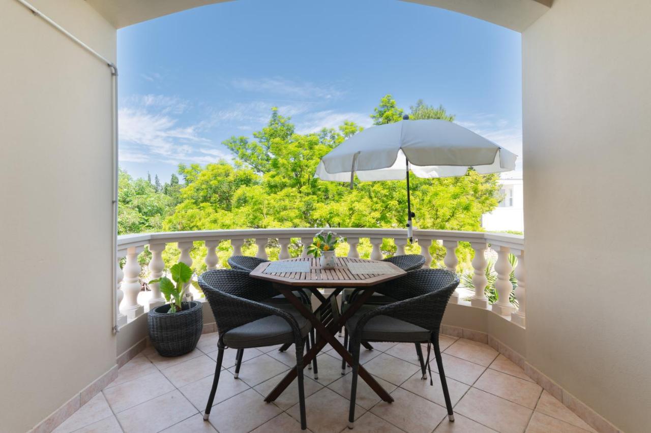 אוגייאן Apartments Rozelyn מראה חיצוני תמונה