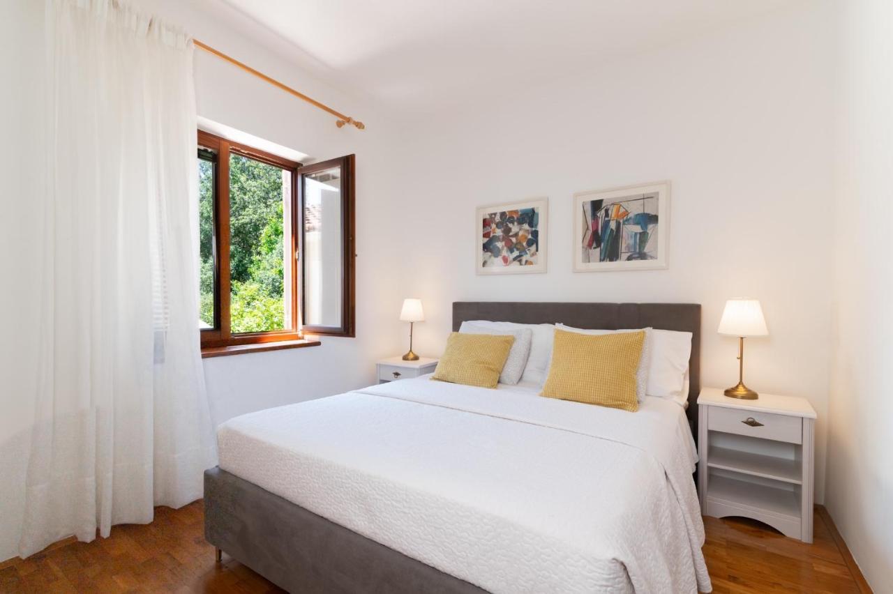 אוגייאן Apartments Rozelyn מראה חיצוני תמונה