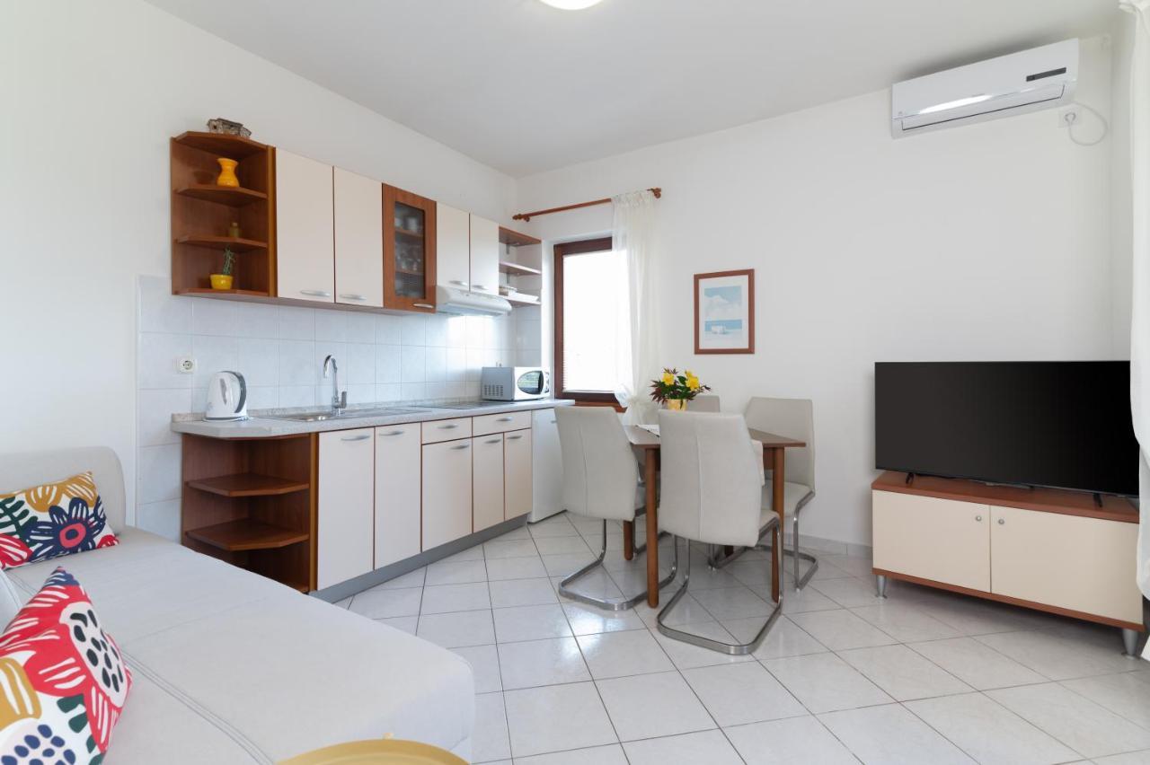 אוגייאן Apartments Rozelyn מראה חיצוני תמונה